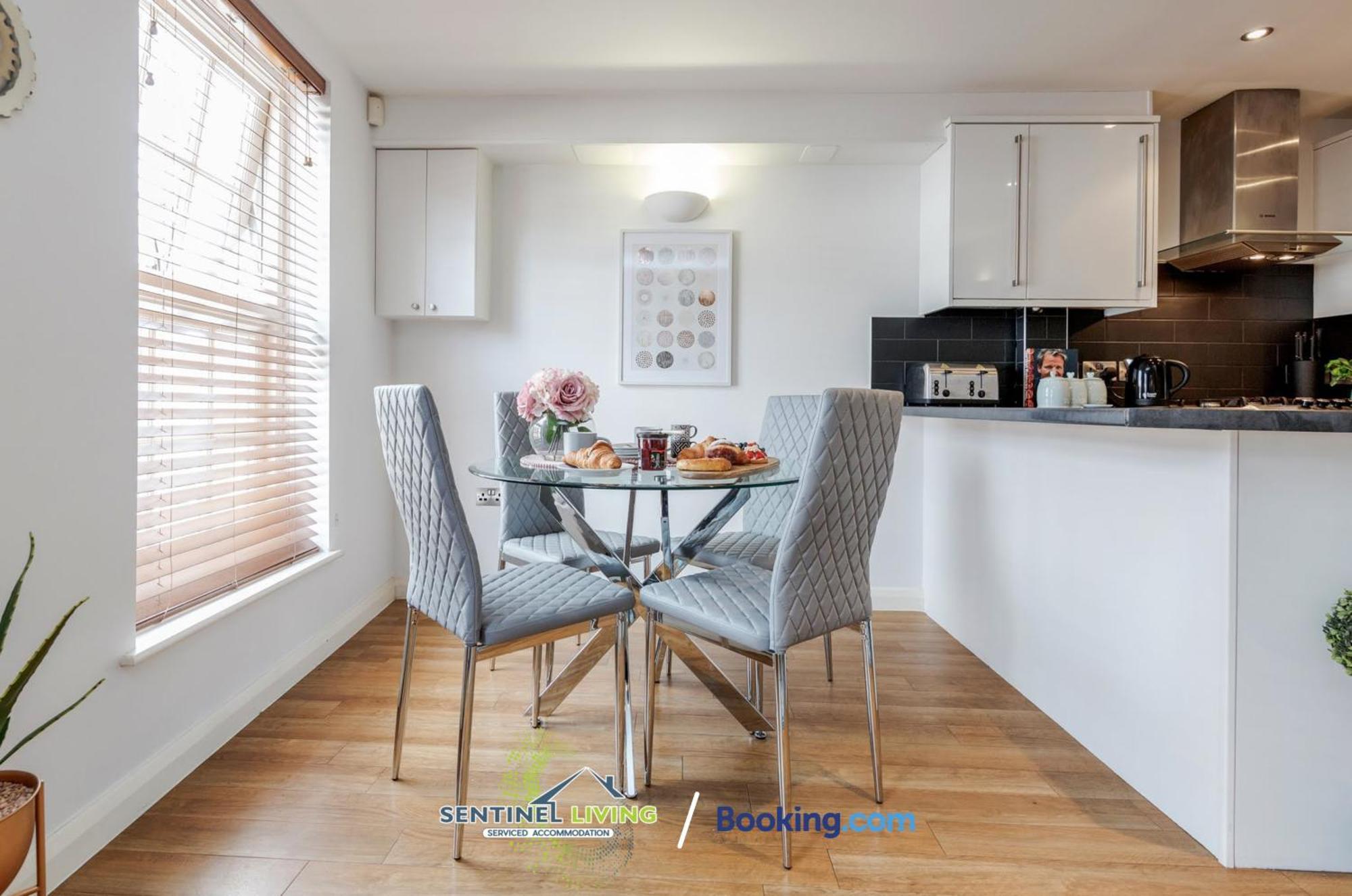 Windsor Flat 2 Bed By Sentinel Living With Free Wifi And Parking Apartment ภายนอก รูปภาพ