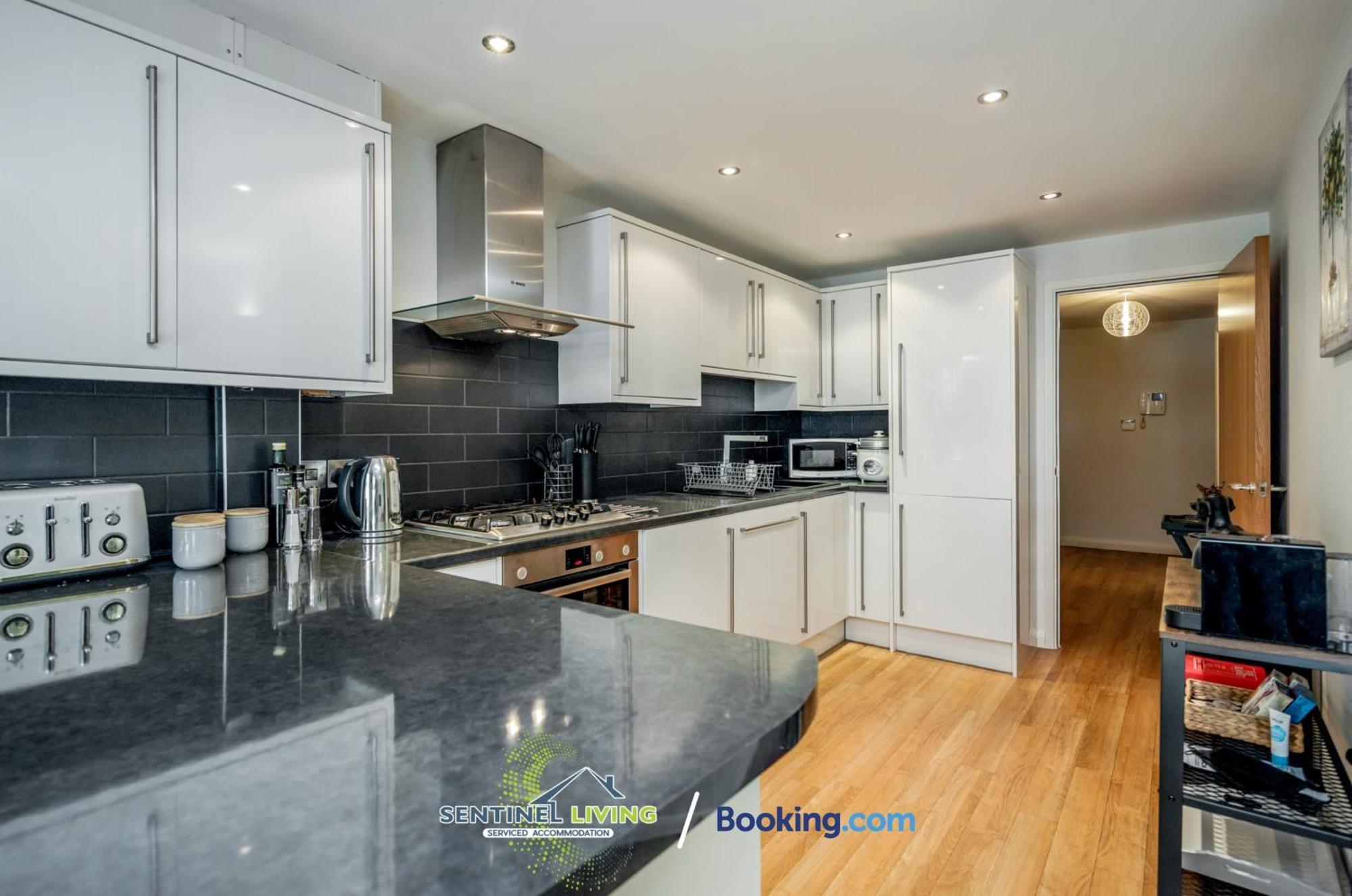 Windsor Flat 2 Bed By Sentinel Living With Free Wifi And Parking Apartment ภายนอก รูปภาพ
