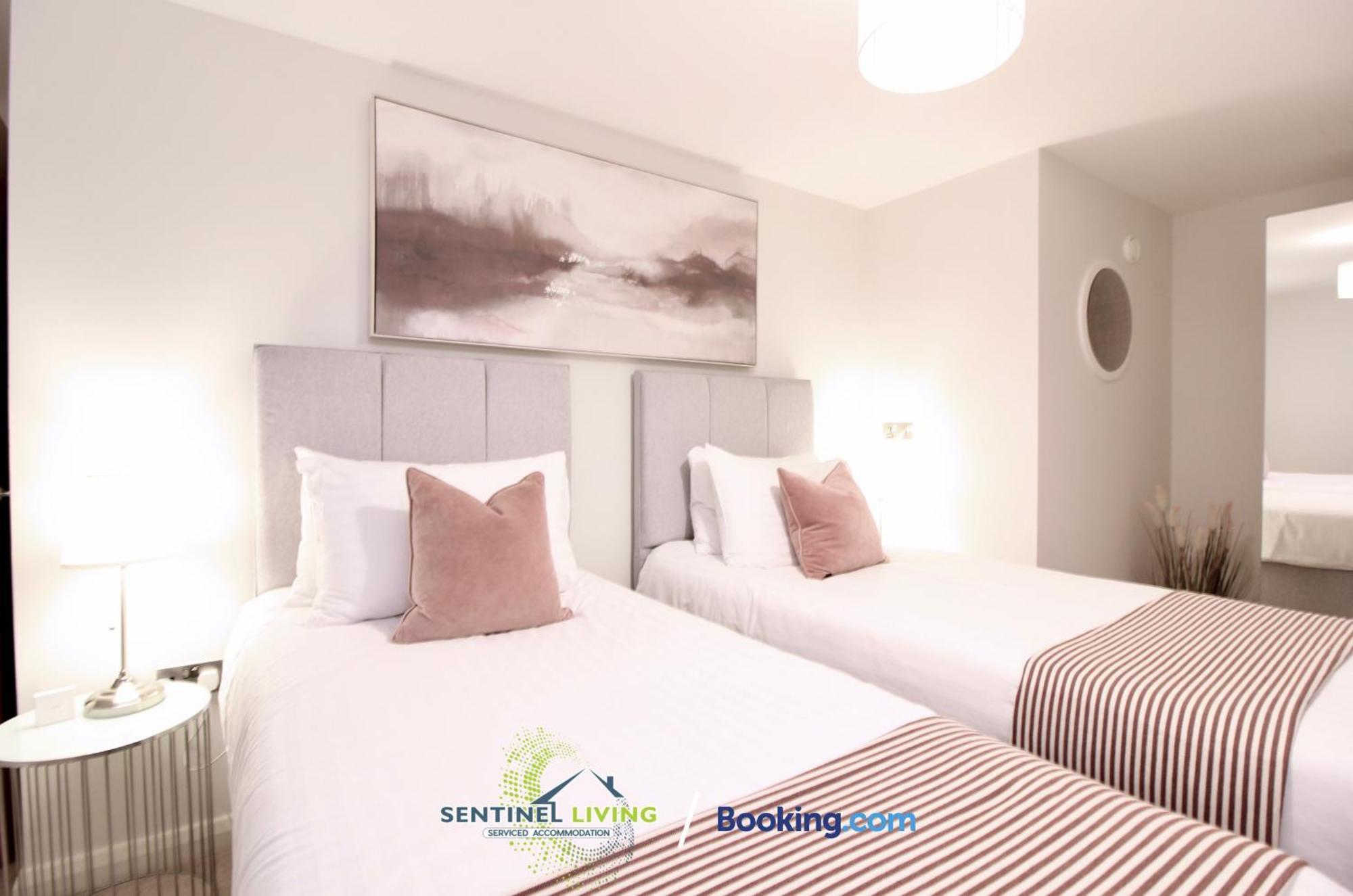 Windsor Flat 2 Bed By Sentinel Living With Free Wifi And Parking Apartment ภายนอก รูปภาพ