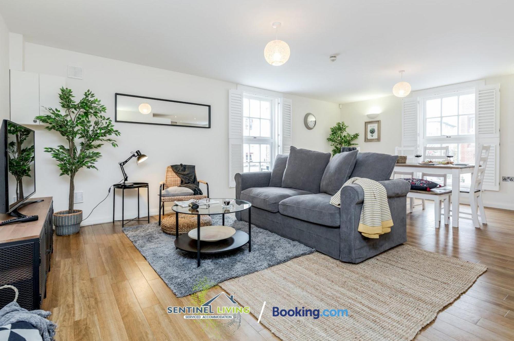 Windsor Flat 2 Bed By Sentinel Living With Free Wifi And Parking Apartment ภายนอก รูปภาพ
