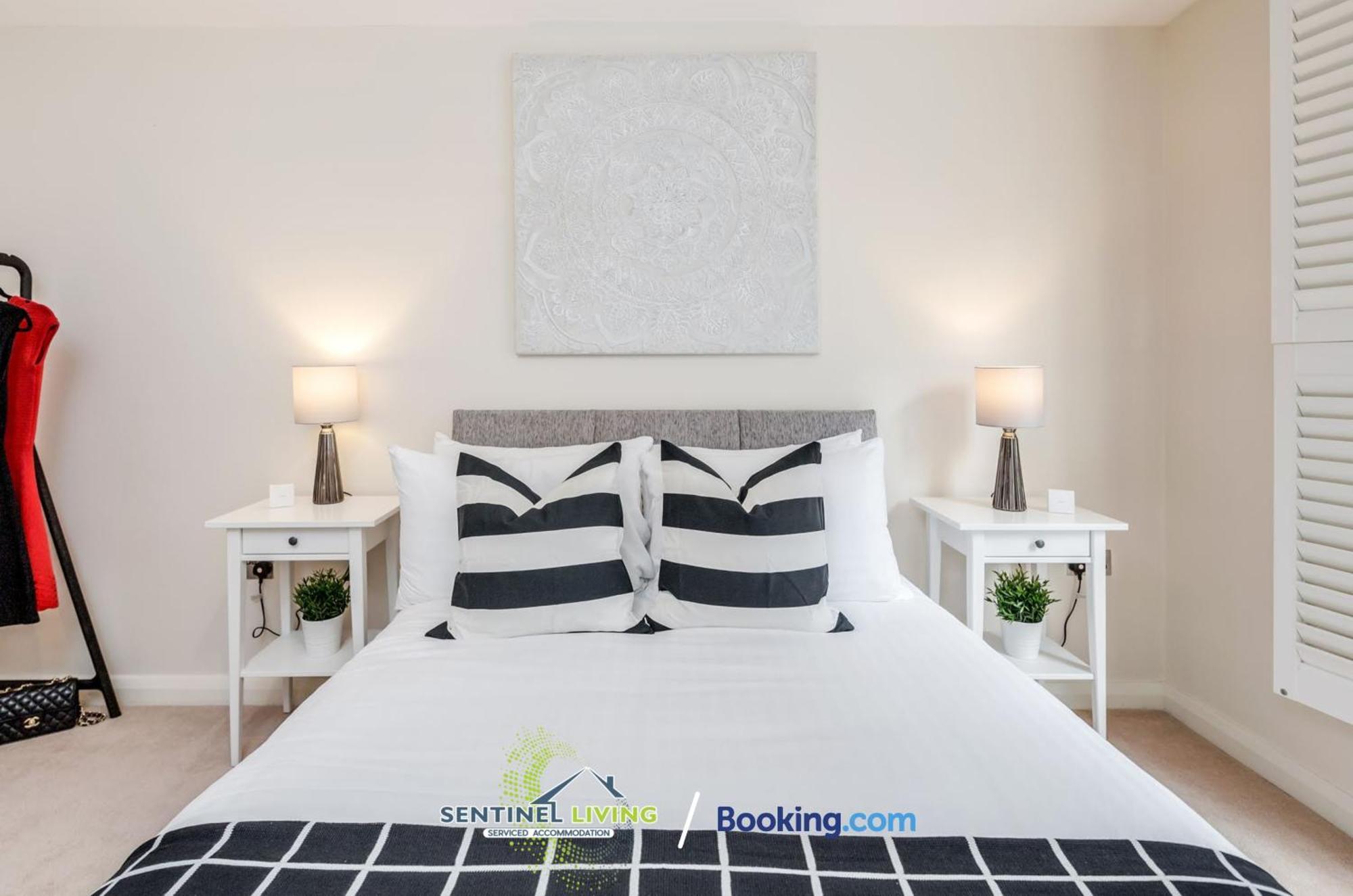 Windsor Flat 2 Bed By Sentinel Living With Free Wifi And Parking Apartment ภายนอก รูปภาพ